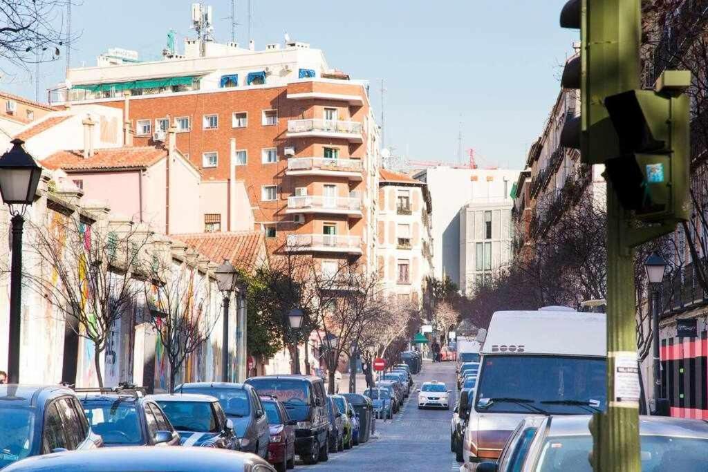 Comodo Y Agradable Estudio En Madrid Centro A3 Luaran gambar